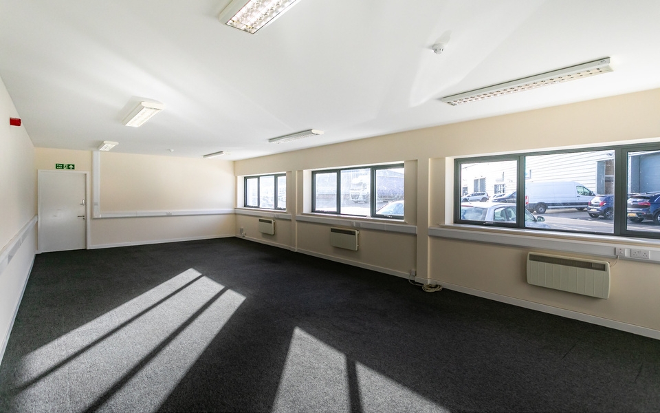 Leyland Trading Estate - Units 23-24_5